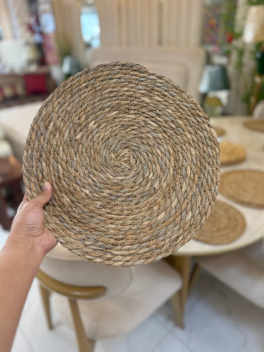 Fatima Home Decor Artisanal Woven Placemats – Natural Seagrass & Rattan Table Mats