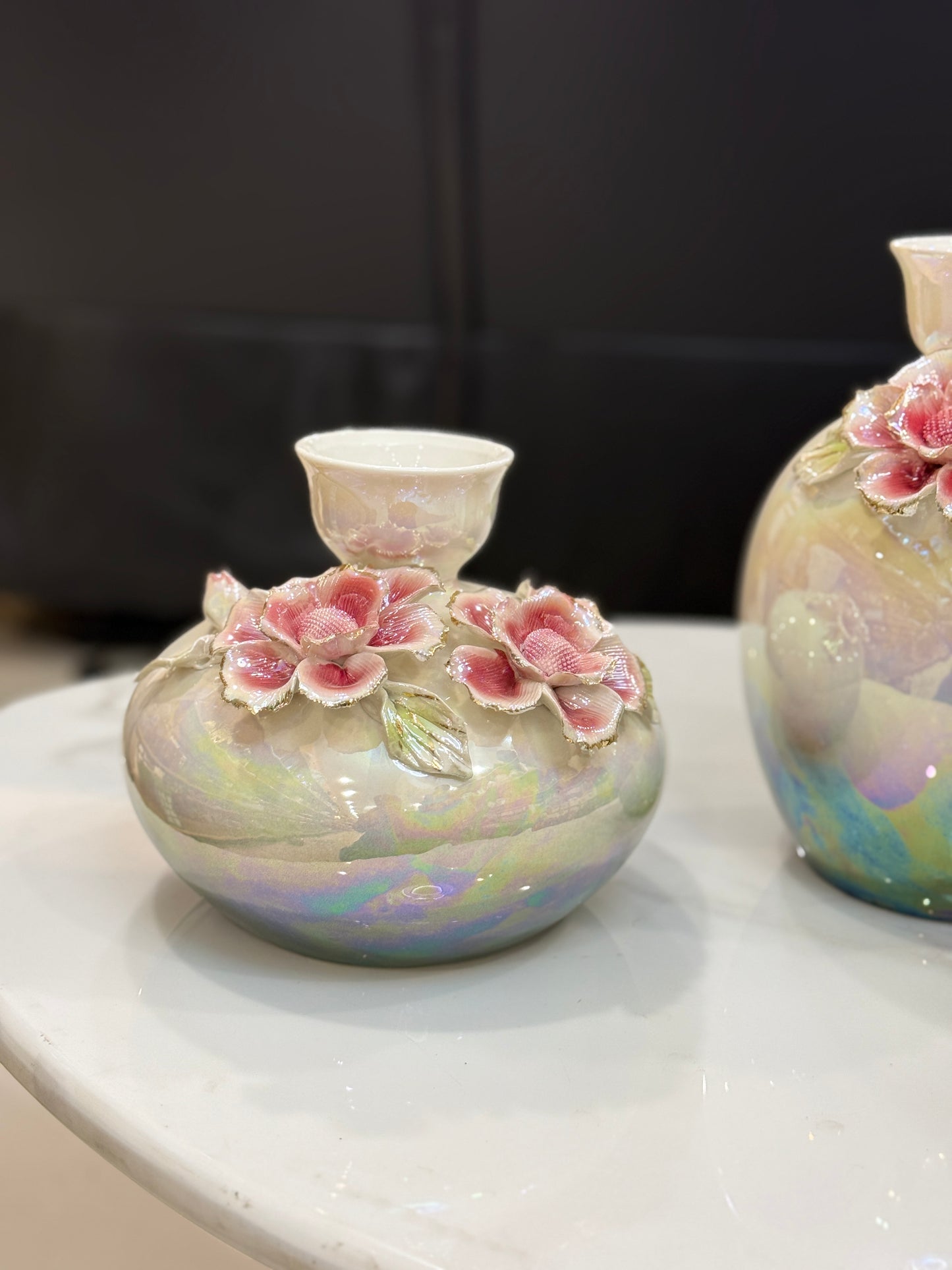 Fatima Home Décor Iridescent Floral Pearl Vase Set – 2-Piece Ceramic Shimmer Vase Collection