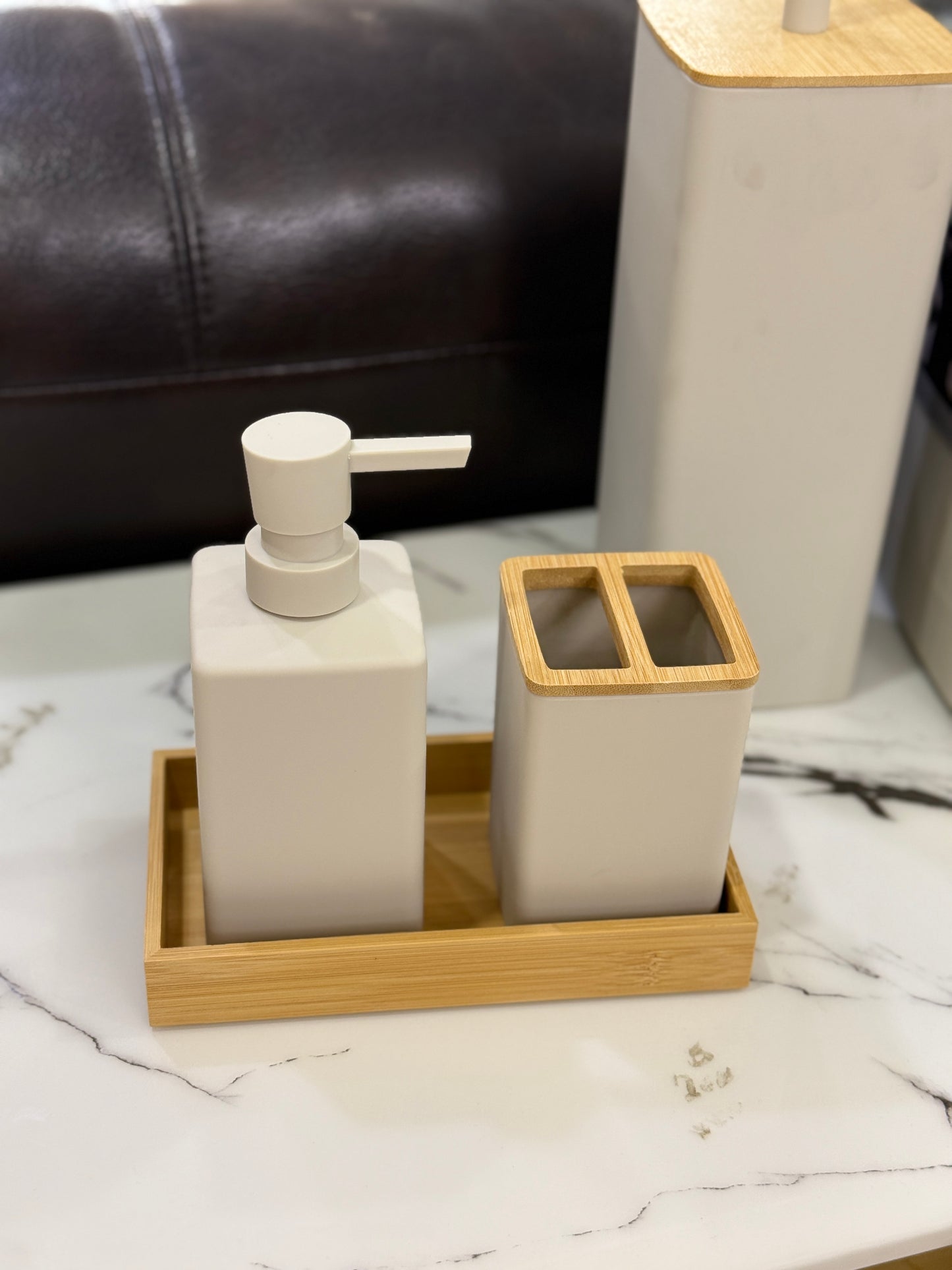 Fatima Home Décor Zen Alabaster Bathroom Set – 5-Piece Minimalist Matte & Bamboo Collection