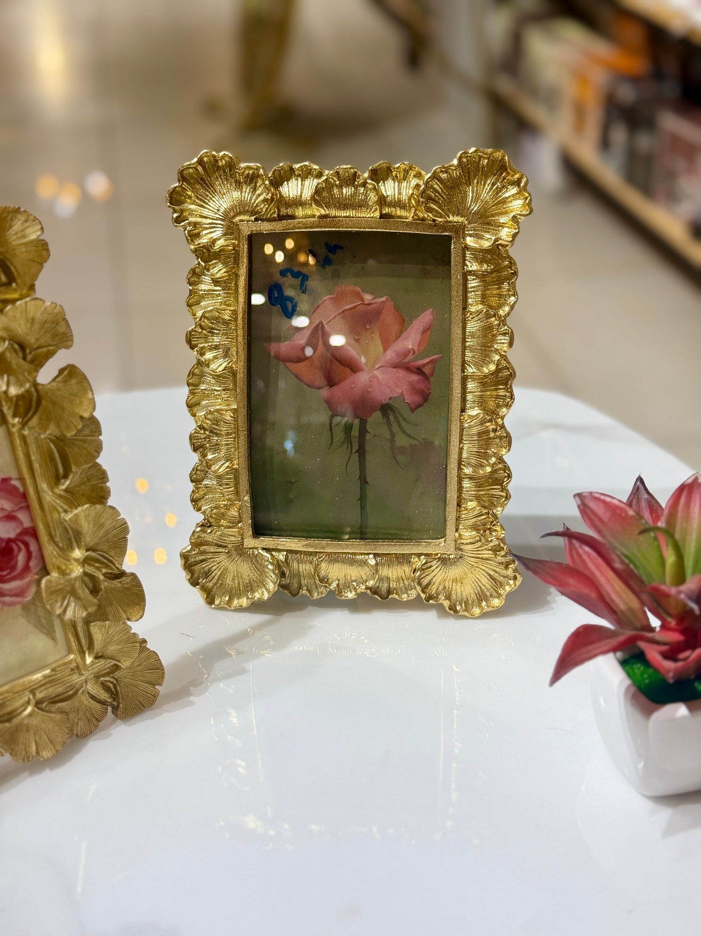 Fatima Home Décor Imperial Gold Resin Photo Frame – Ornate Vintage-Style Picture Frame